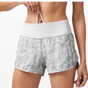 Women’s Lululemon Speed Up Shorts - Size 2